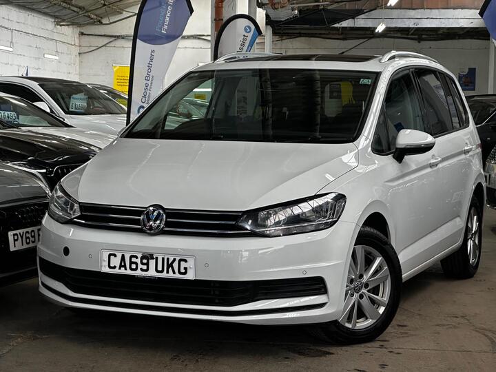 Volkswagen Touran 2.0 TDI SE Family DSG Euro 6 (s/s) 5dr Volkswagen Touran 2.0 TDI SE Family DSG Euro 6 (s/s) 5dr