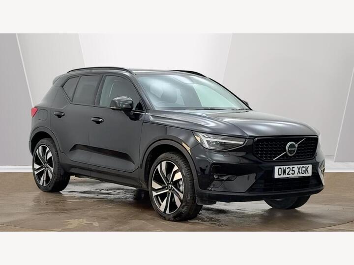Volvo XC40 2.0 B4 MHEV Ultra Dark DCT Auto Euro 6 (s/s) 5dr