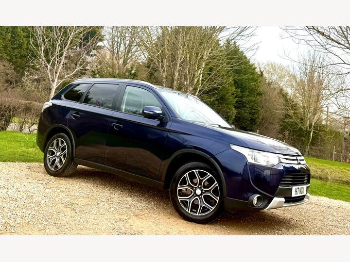 Mitsubishi Outlander 2.2 DI-D GX3 Auto 4WD Euro 5 (s/s) 5dr Mitsubishi Outlander 2.2 DI-D GX3 Auto 4WD Euro 5 (s/s) 5dr