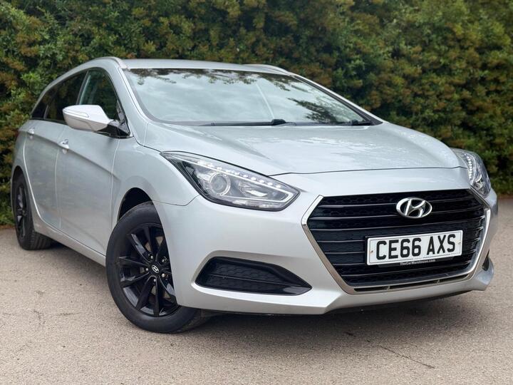 Hyundai I40 1.7 CRDi Blue Drive S Tourer Euro 6 (s/s) 5dr Hyundai I40 1.7 CRDi Blue Drive S Tourer Euro 6 (s/s) 5dr