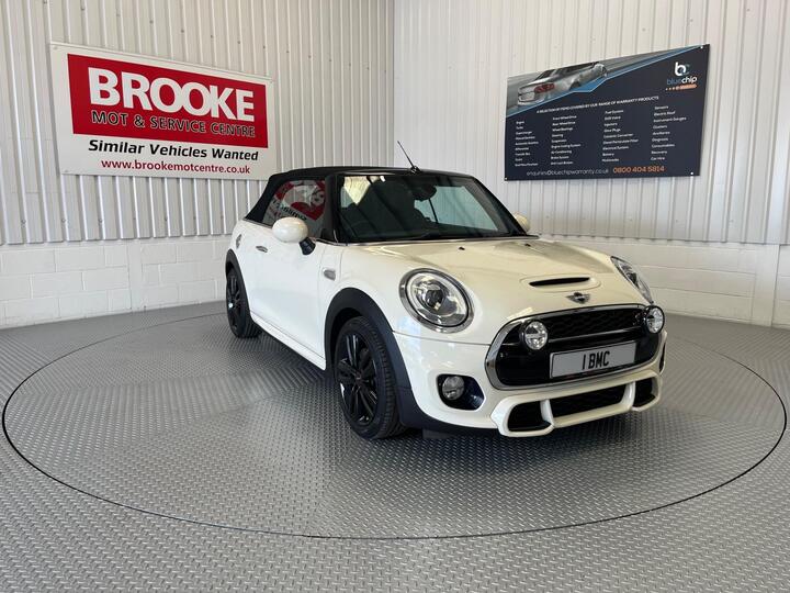 MINI Convertible 2.0 John Cooper Works Euro 6 (s/s) 2dr