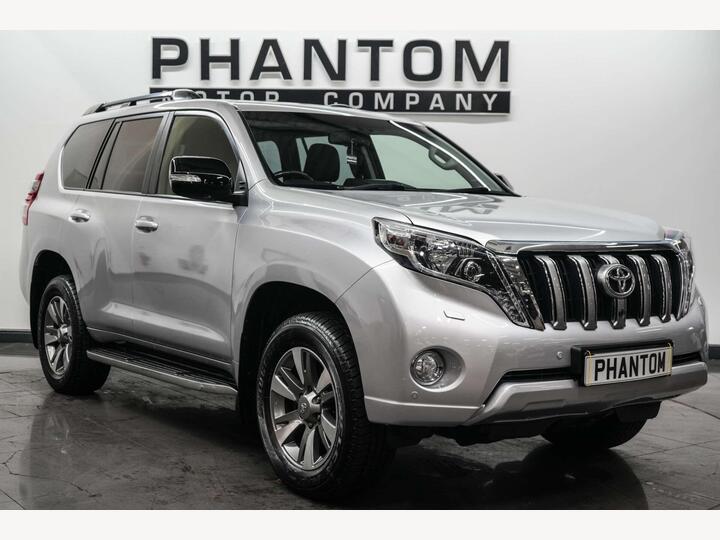 Toyota LAND CRUISER 3.0 D-4D Invincible Auto 4WD Euro 5 5dr (7 Seats)