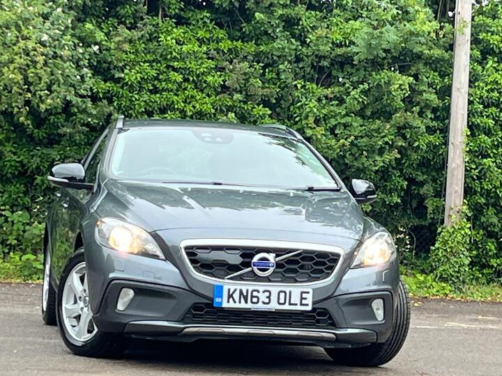 Volvo V40 Cross Country 2.0 D3 SE Nav Euro 5 (s/s) 5dr Volvo V40 Cross Country 2.0 D3 SE Nav Euro 5 (s/s) 5dr