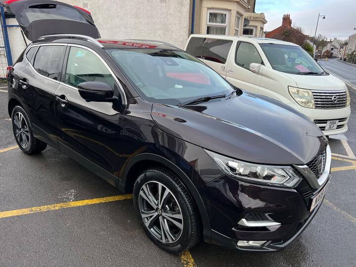 Nissan Qashqai 1.5 DCi N-Connecta Euro 6 (s/s) 5dr