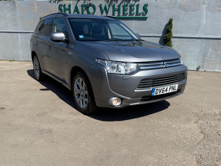 Mitsubishi Outlander 2.0h 12kWh GX4hs CVT 4WD Euro 5 (s/s) 5dr Mitsubishi Outlander 2.0h 12kWh GX4hs CVT 4WD Euro 5 (s/s) 5dr