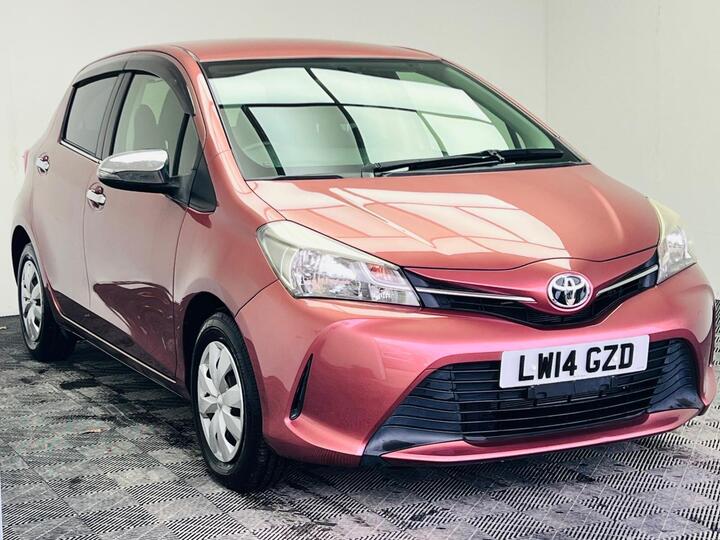 Toyota Yaris 1.33 Dual VVT-i Icon Hatchback 5dr Petrol Multidrive S Euro 5 (99 Ps)