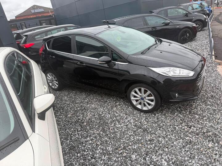 Ford Fiesta 1.0T EcoBoost Titanium Euro 6 (s/s) 5dr Ford Fiesta 1.0T EcoBoost Titanium Euro 6 (s/s) 5dr