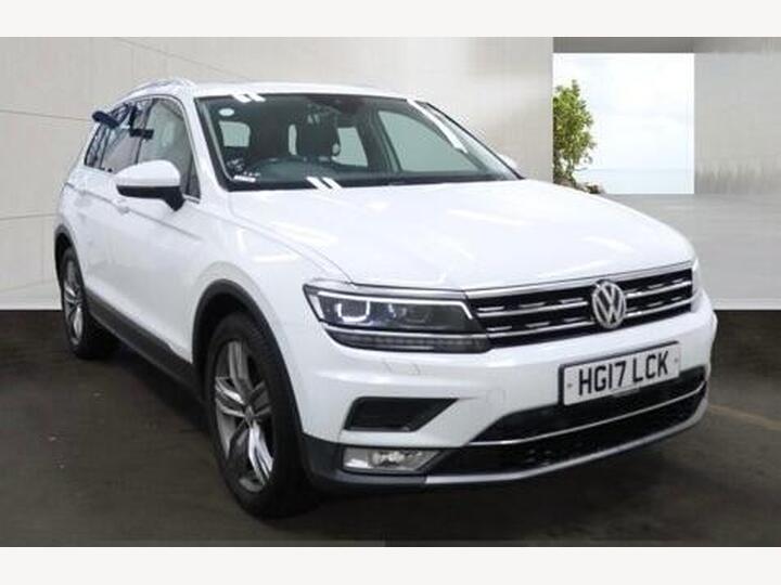 Volkswagen Tiguan 2.0 TDI BlueMotion Tech SEL DSG Euro 6 (s/s) 5dr