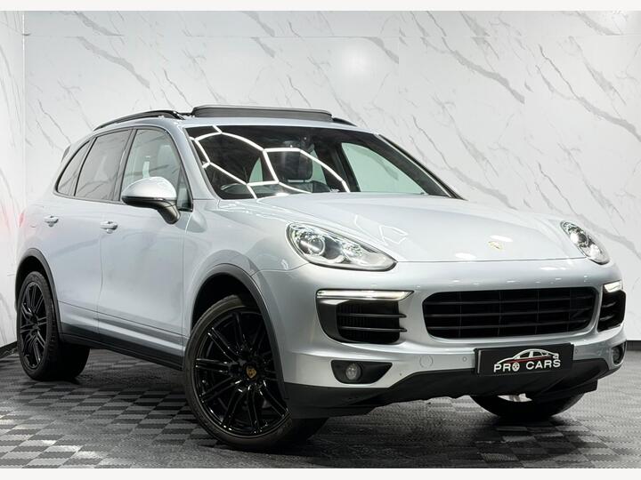 Porsche Cayenne 3.0 TD V6 TiptronicS 4WD Euro 6 (s/s) 5dr Porsche Cayenne 3.0 TD V6 TiptronicS 4WD Euro 6 (s/s) 5dr