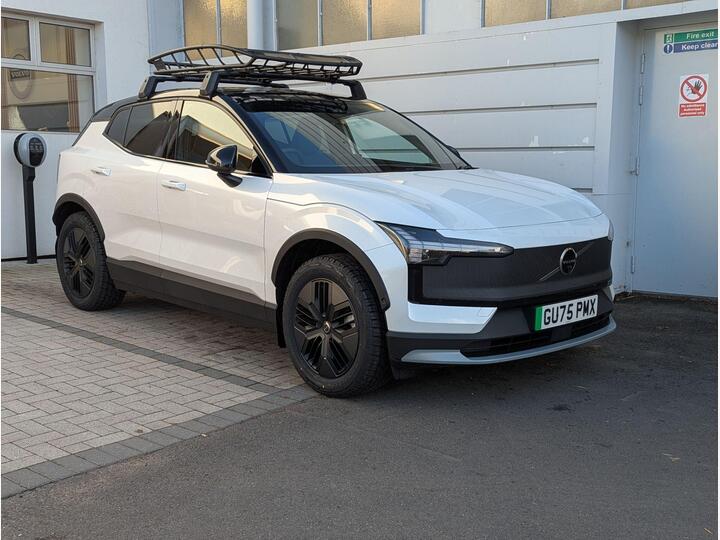 Volvo EX30 Cross Country Twin Performance 69kWh Ultra Auto AWD 5dr