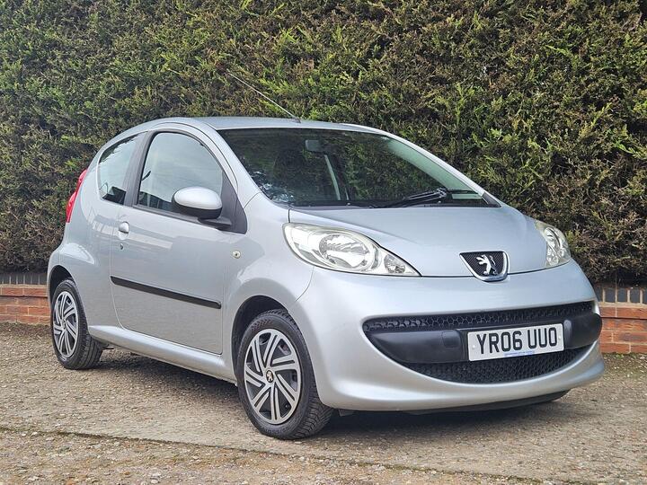 Peugeot 107 1.0 12V Urban Euro 4 3dr