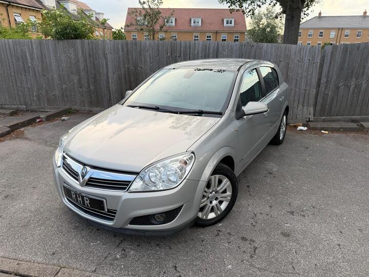 Vauxhall Astra 1.8i 16v Elite 5dr