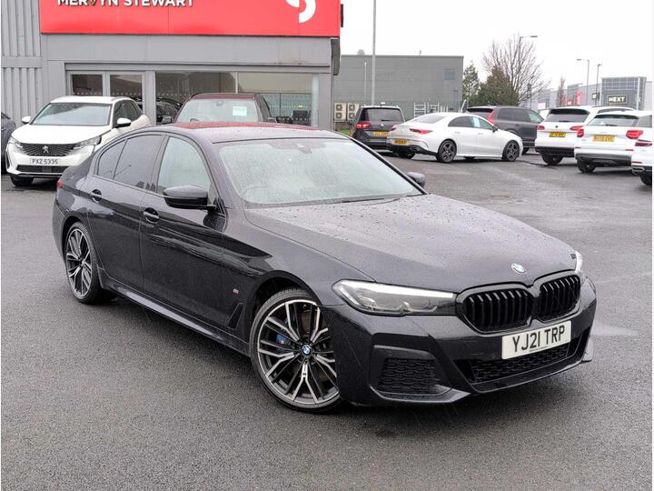 BMW 530d 3.0 530d MHT M Sport Steptronic XDrive Euro 6 (s/s) 4dr BMW 530d 3.0 530d MHT M Sport Steptronic XDrive Euro 6 (s/s) 4dr