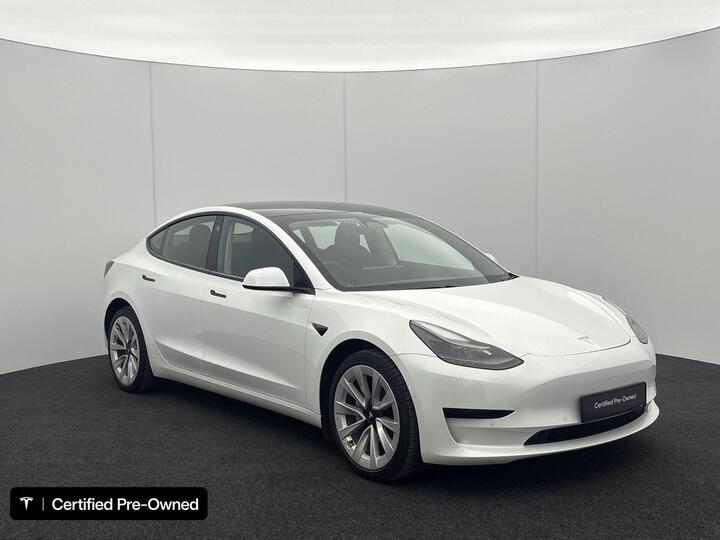 Tesla Model 3 Standard Range Plus Auto RWD 4dr