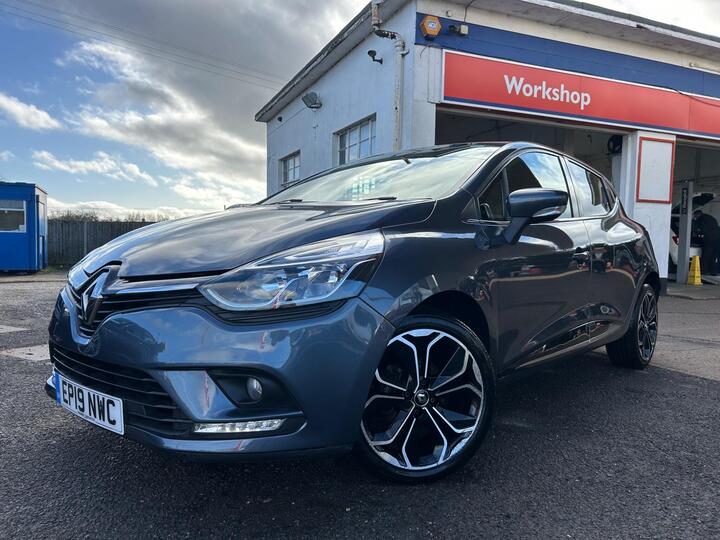 Renault Clio 0.9 TCe Iconic Euro 6 (s/s) 5dr