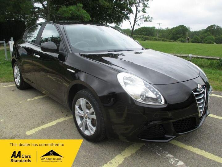 Alfa Romeo Giulietta 1.4 TB Progression Euro 6 (s/s) 5dr Alfa Romeo Giulietta 1.4 TB Progression Euro 6 (s/s) 5dr