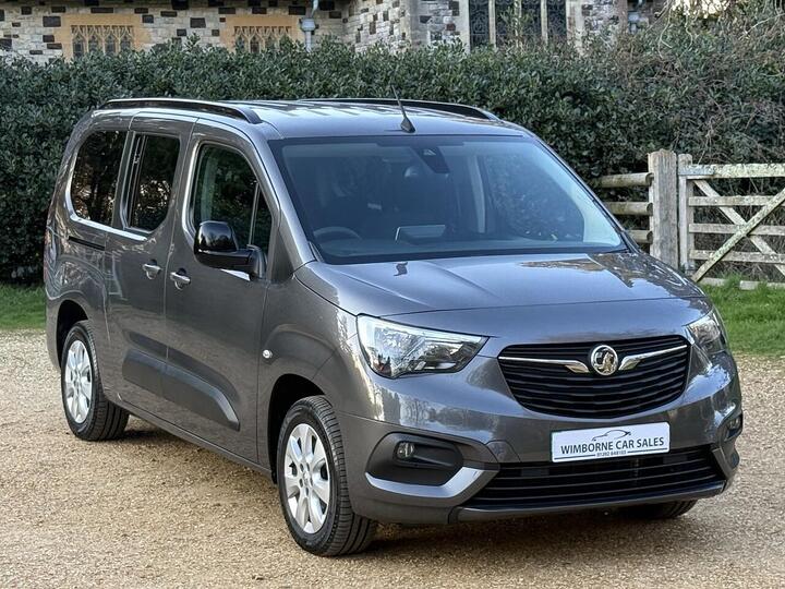 Vauxhall Combo Life Electric 50kWh Design XL MPV Auto 5dr (7.4kW Charger) Vauxhall Combo Life Electric 50kWh Design XL MPV Auto 5dr (7.4kW Charger)