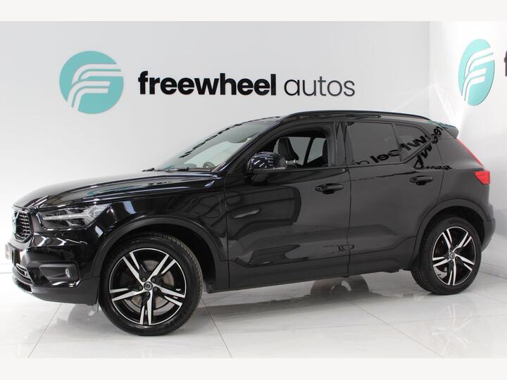 Volvo XC40 1.5h T5 Twin Engine Recharge 10.7kWh R-Design Auto Euro 6 (s/s) 5dr