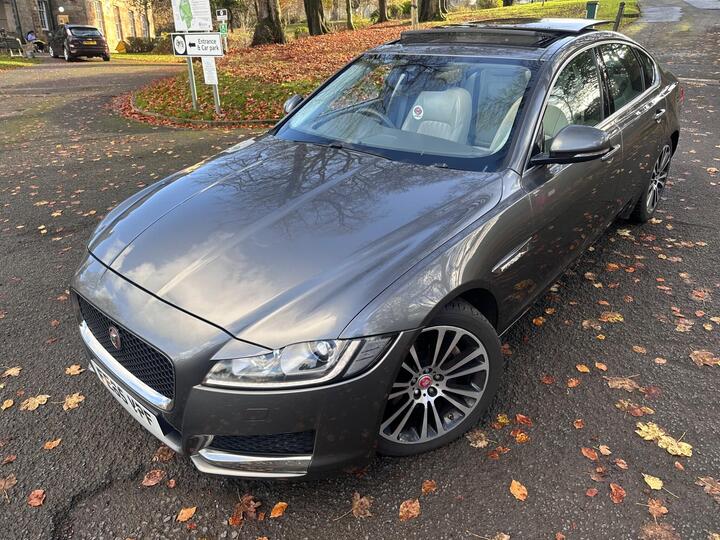 Jaguar XF 2.0d Portfolio Auto Euro 6 (s/s) 4dr