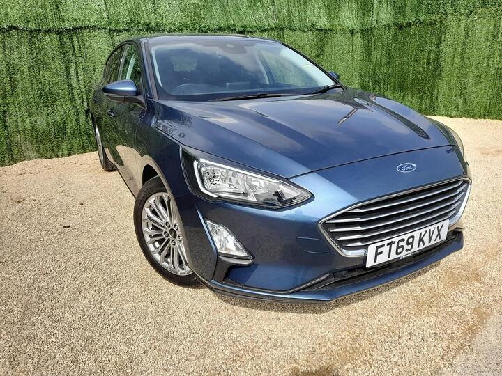 Ford Focus 1.0T EcoBoost Titanium X Euro 6 (s/s) 5dr
