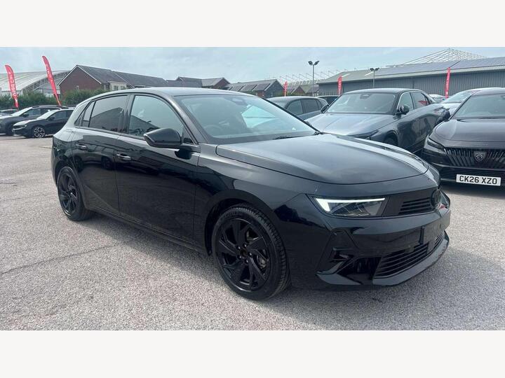 Vauxhall New Astra Griffin 1.2 130PS 6 Speed