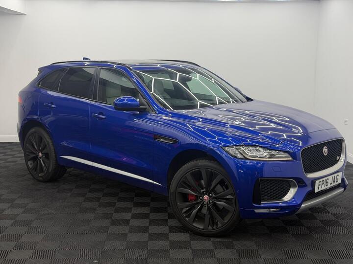Jaguar F-PACE 3.0 D300 V6 First Edition Auto AWD Euro 6 (s/s) 5dr