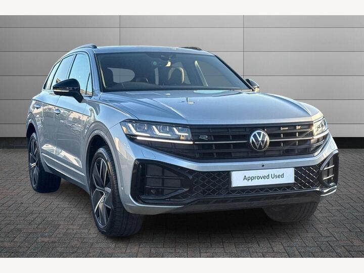 Volkswagen Touareg 3.0 TDI V6 Black Edition Tiptronic 4Motion Euro 6 (s/s) 5dr
