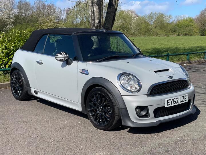 MINI Convertible 1.6 Cooper S Euro 5 (s/s) 2dr