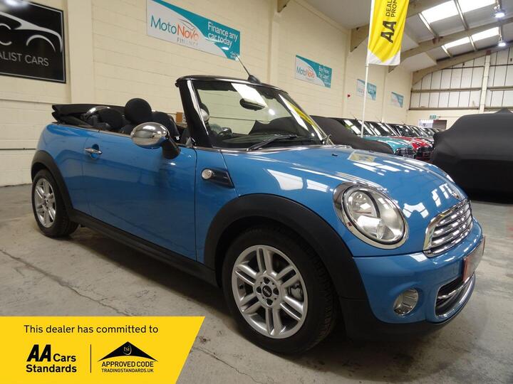 MINI Convertible 1.6 Cooper Euro 6 (s/s) 2dr MINI Convertible 1.6 Cooper Euro 6 (s/s) 2dr