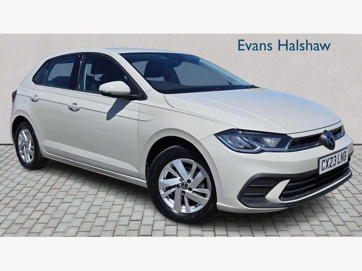 Volkswagen POLO HATCHBACK 1.0 TSI Life Euro 6 (s/s) 5dr Volkswagen POLO HATCHBACK 1.0 TSI Life Euro 6 (s/s) 5dr