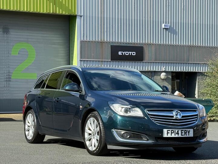 Vauxhall Insignia 2.0 CDTi EcoFLEX Elite Nav Sports Tourer Euro 5 (s/s) 5dr Vauxhall Insignia 2.0 CDTi EcoFLEX Elite Nav Sports Tourer Euro 5 (s/s) 5dr