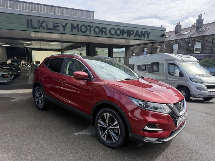 Nissan QASHQAI 1.3 DIG-T N-Connecta Euro 6 (s/s) 5dr
