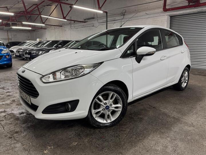 Ford Fiesta 1.0T EcoBoost Zetec Euro 5 (s/s) 5dr