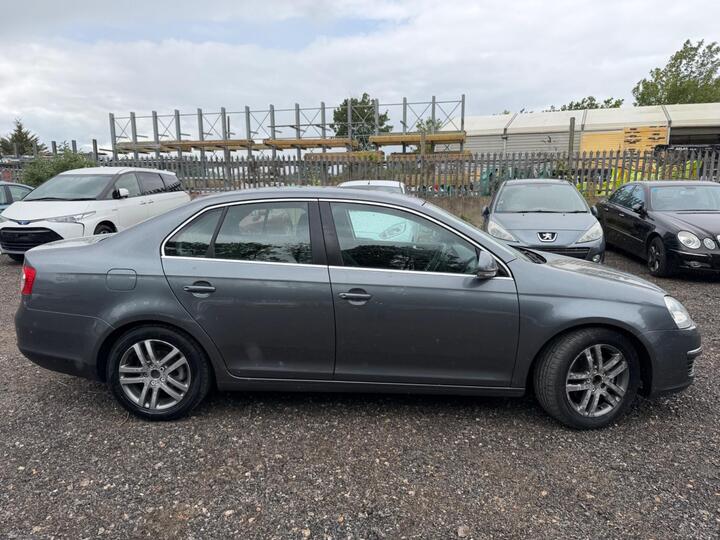 Volkswagen Jetta 1.4 TSI SE Euro 4 4dr