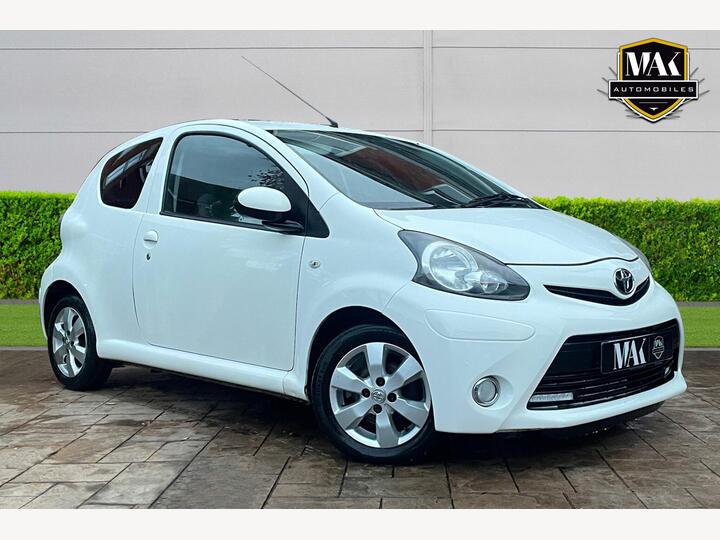 Toyota AYGO 1.0 VVT-i Fire Euro 5 3dr Toyota AYGO 1.0 VVT-i Fire Euro 5 3dr