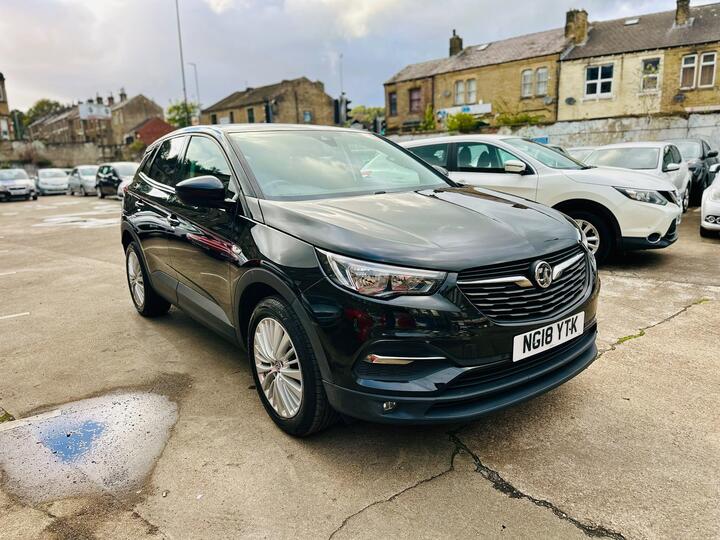 Vauxhall Grandland X 1.2 Turbo SE Euro 6 (s/s) 5dr