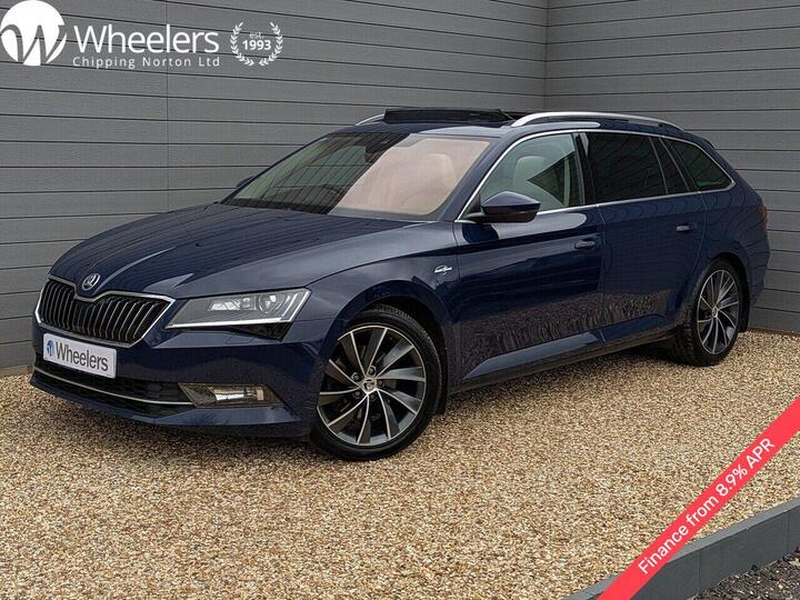 Skoda Superb 2.0 TDI Laurin & Klement DSG Auto 6Spd 4WD Euro 6 (s/s) 5dr Skoda Superb 2.0 TDI Laurin & Klement DSG Auto 6Spd 4WD Euro 6 (s/s) 5dr