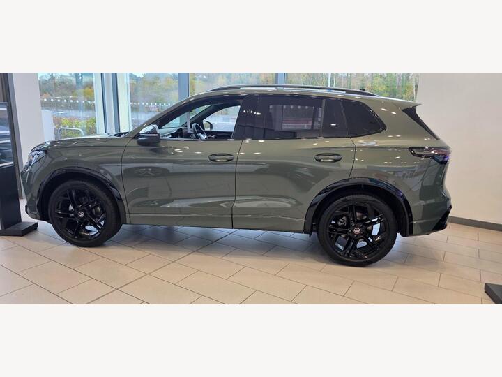 Volkswagen Tiguan 1.5 ETSI MHEV R-Line DSG Euro 6 (s/s) 5dr