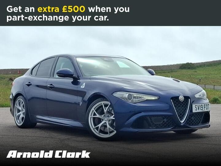 Alfa Romeo Giulia 2.9 V6 Bi-Turbo Quadrifoglio Auto Euro 6 (s/s) 4dr Alfa Romeo Giulia 2.9 V6 Bi-Turbo Quadrifoglio Auto Euro 6 (s/s) 4dr