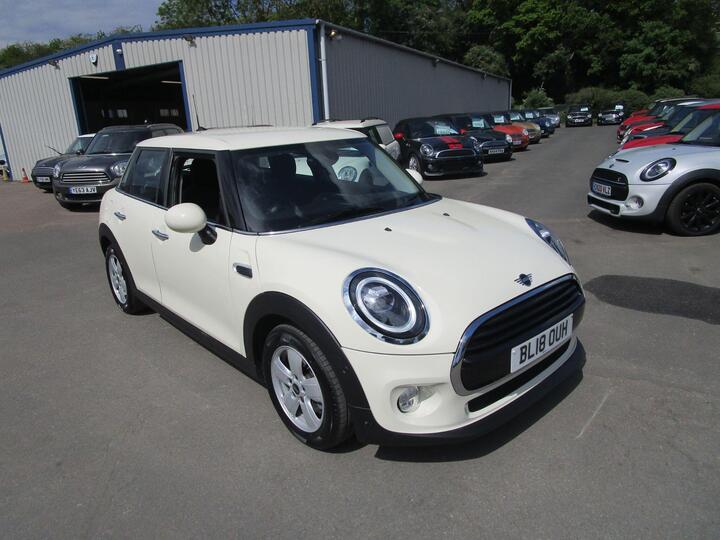 MINI Hatch 1.5 Cooper Steptronic Euro 6 (s/s) 5dr