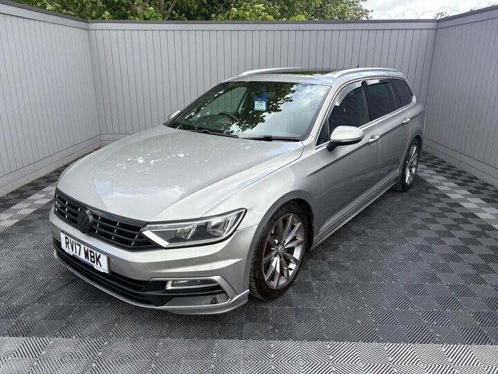 Volkswagen PASSAT 2.0 TDI BlueMotion Tech R-Line DSG Euro 6 (s/s) 5dr