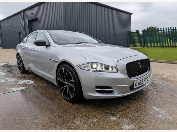 Jaguar XJ 3.0d V6 Portfolio Auto Euro 5 (s/s) 4dr