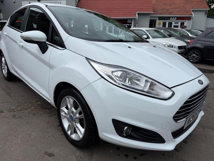 Ford Fiesta 1.0T EcoBoost Zetec Euro 6 (s/s) 5dr