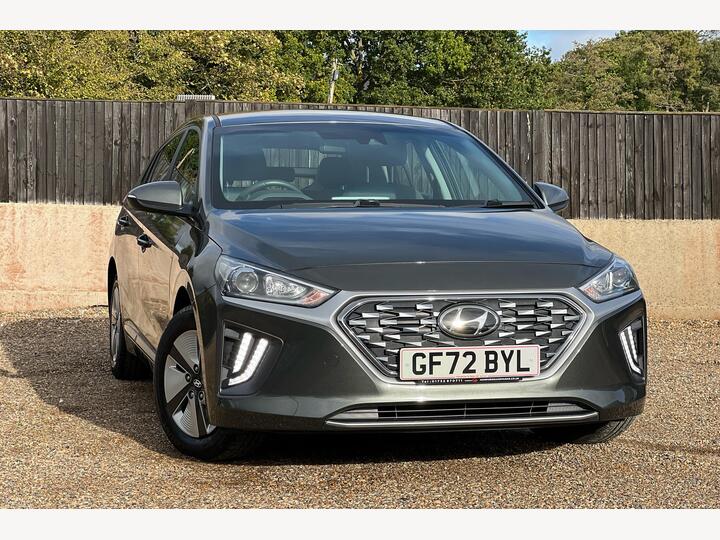 Hyundai IONIQ 1.6 H-GDi SE Connect DCT Euro 6 (s/s) 5dr Hyundai IONIQ 1.6 H-GDi SE Connect DCT Euro 6 (s/s) 5dr