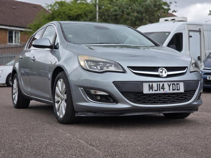 Vauxhall Astra 2.0 CDTi Elite Auto Euro 5 5dr