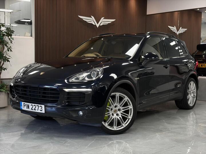Porsche Cayenne 3.0 V6 E-Hybrid S TiptronicS 4WD Euro 6 (s/s) 5dr