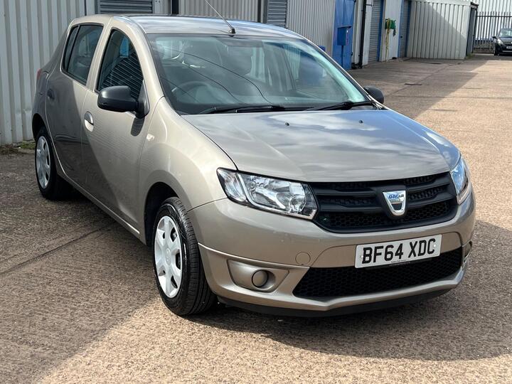 Dacia Sandero 0.9 TCe Ambiance Euro 5 5dr Dacia Sandero 0.9 TCe Ambiance Euro 5 5dr