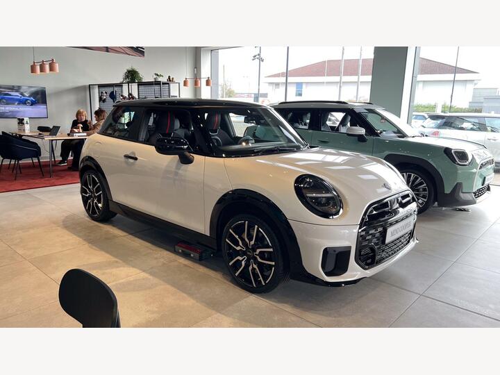 MINI Cooper 1.5C Sport Steptronic Euro 6 (s/s) 3dr