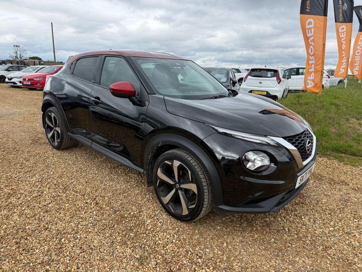 Nissan JUKE 1.0 DIG-T N-Connecta Euro 6 (s/s) 5dr