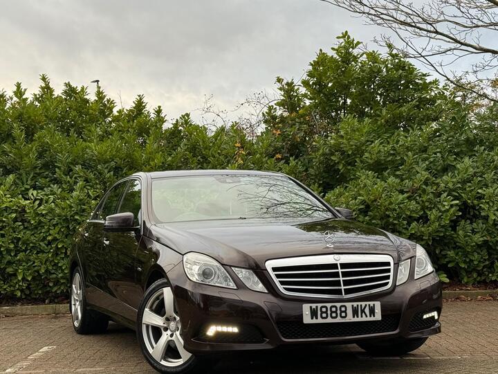 Mercedes-Benz E Class 2.1 E250 CDI BlueEfficiency Avantgarde Tiptronic Euro 5 4dr